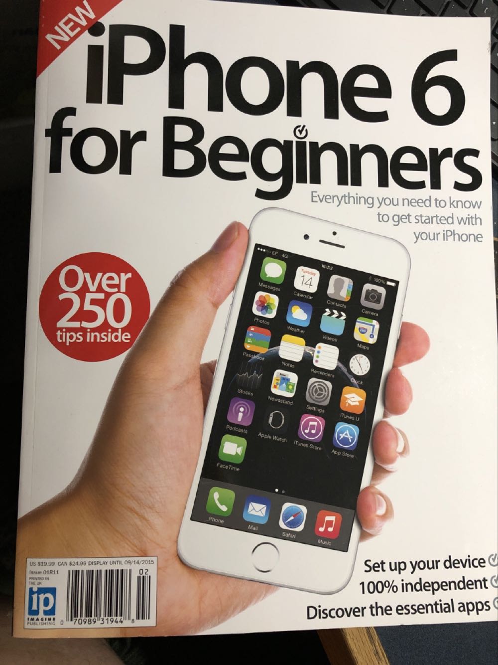 iPhone 6 for Beginners  magazine collectible [Barcode 07098931944802] - Main Image 1