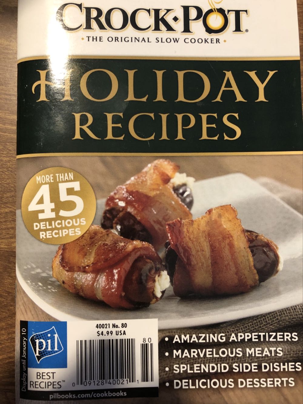 Crock Pot: Holiday Recipes  magazine collectible [Barcode 00912840021180] - Main Image 1