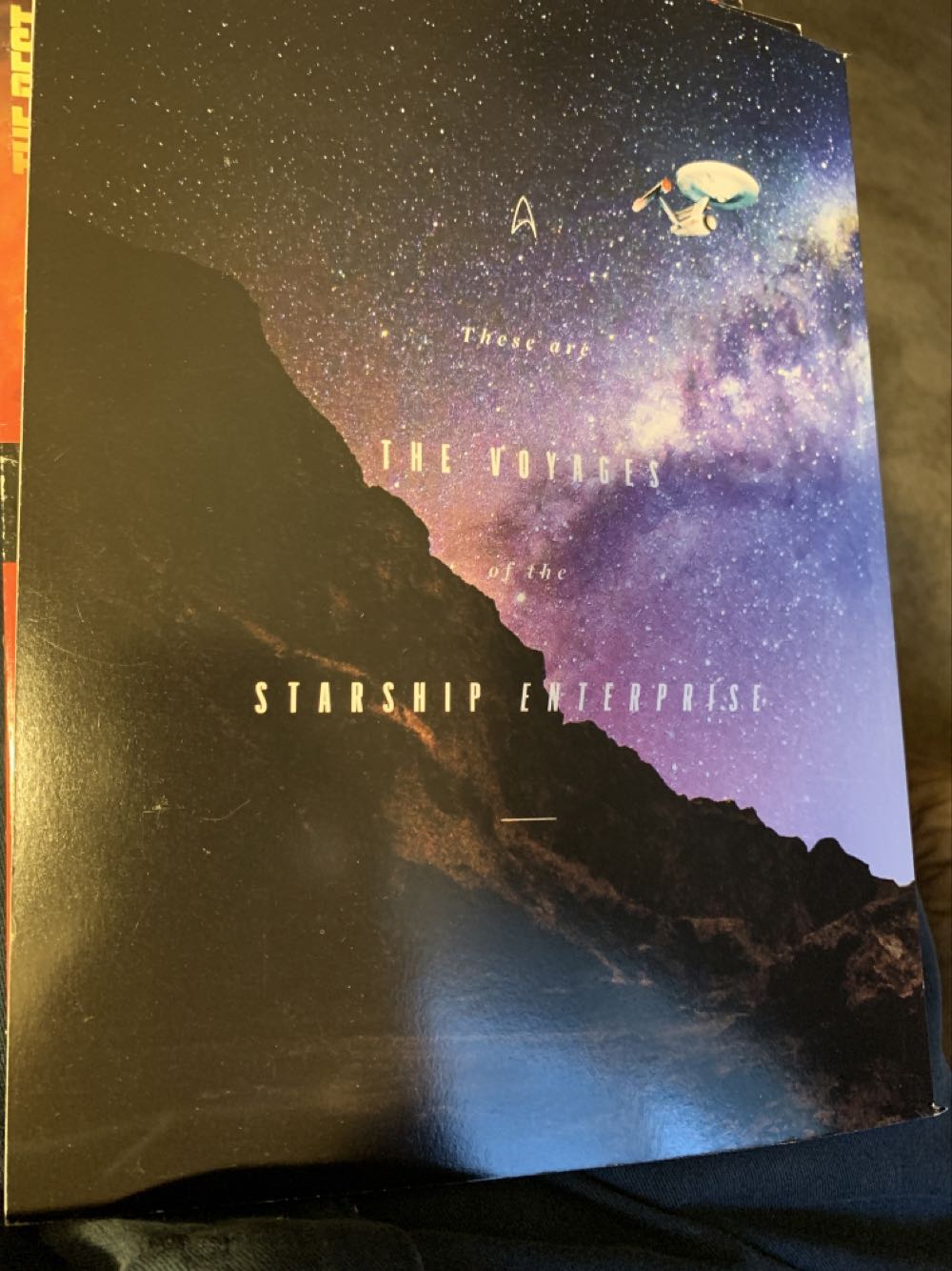 Star Trek- Entertainment Weekly  (October) magazine collectible [Barcode 07098910551565] - Main Image 2