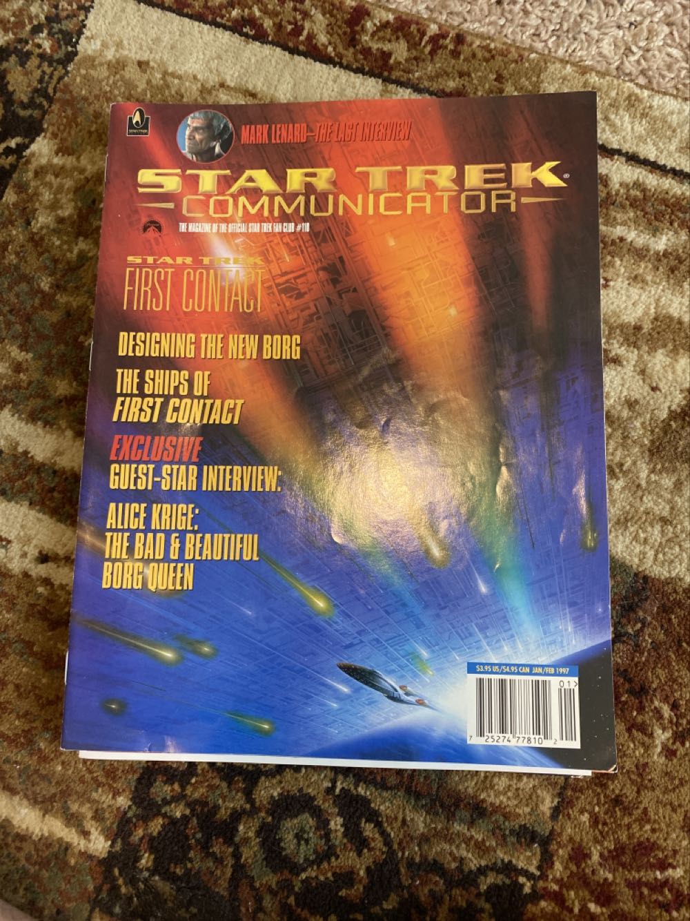 Star Trek Communicator  (January) magazine collectible [Barcode 72527477810201] - Main Image 1