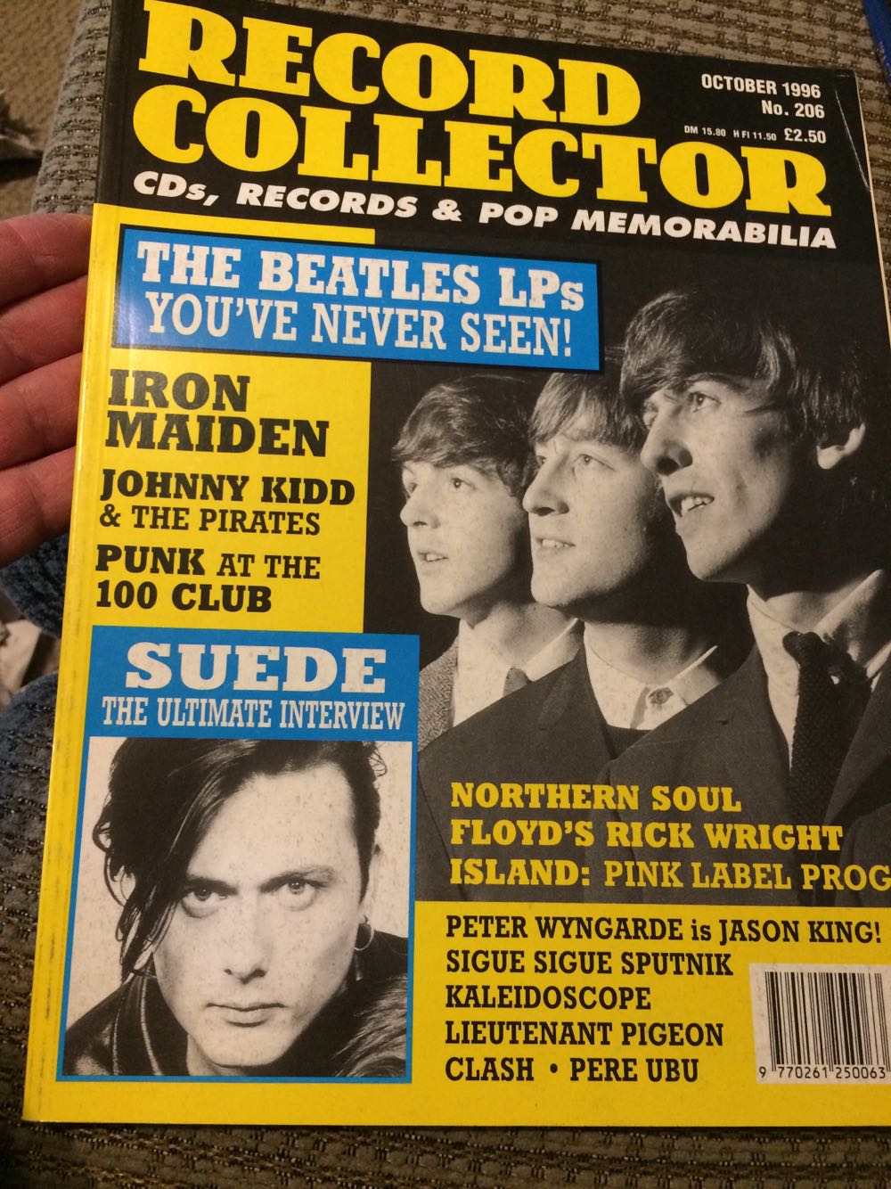 Record Collector: The Beatles LPs You’ve Never Seen  (October) magazine collectible [Barcode 977026125006346] - Main Image 1