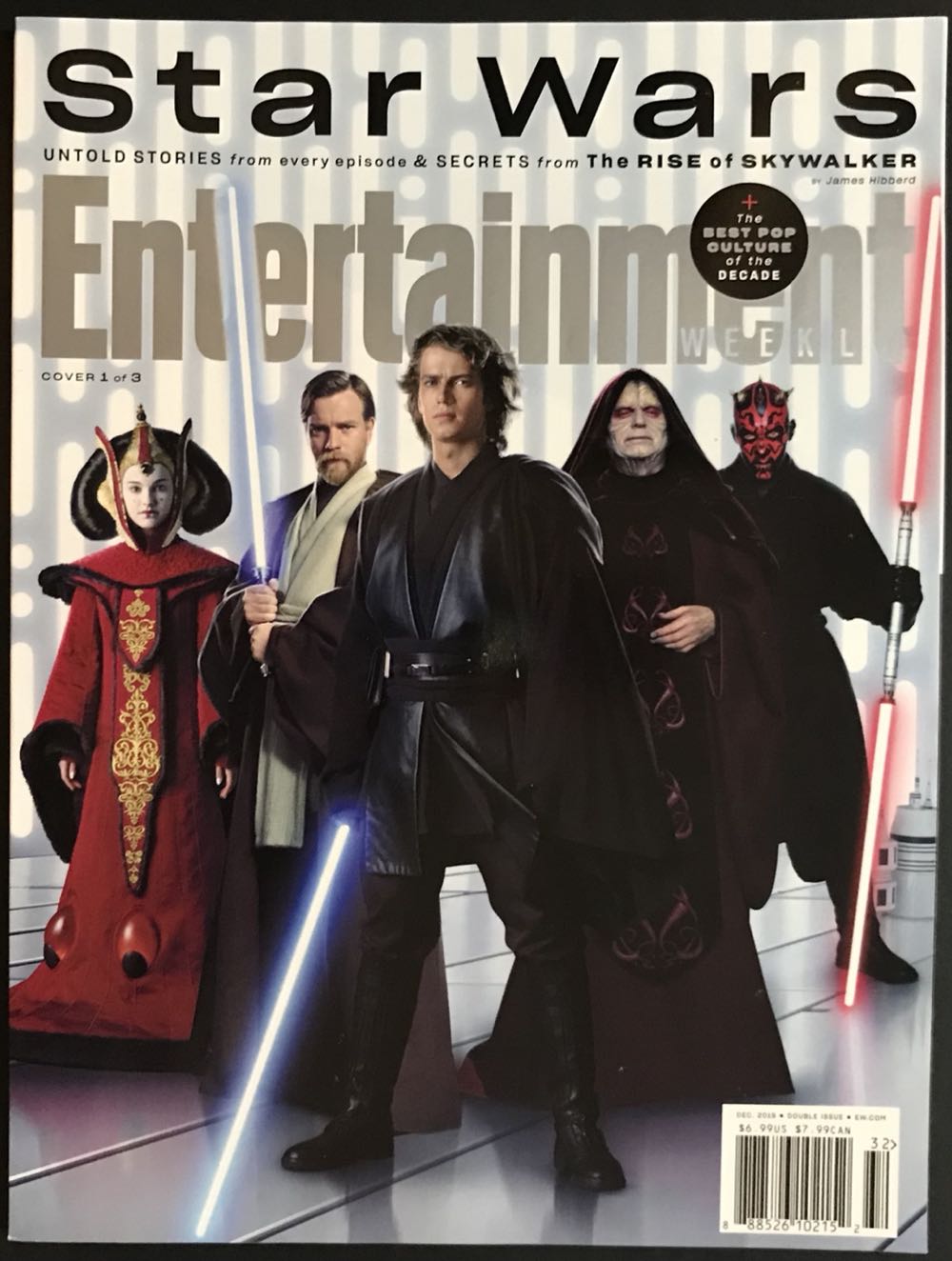 Entertainment Weekly: Star Wars - The Rise of Skywalker Collector’s Bundle  (December) magazine collectible [Barcode 88852610210795] - Main Image 2