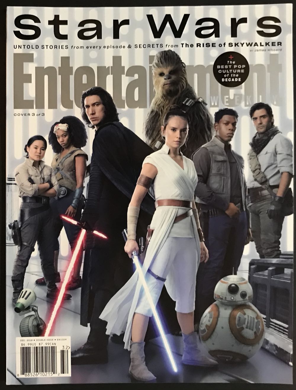 Entertainment Weekly: Star Wars - The Rise of Skywalker Collector’s Bundle  (December) magazine collectible [Barcode 88852610210795] - Main Image 4