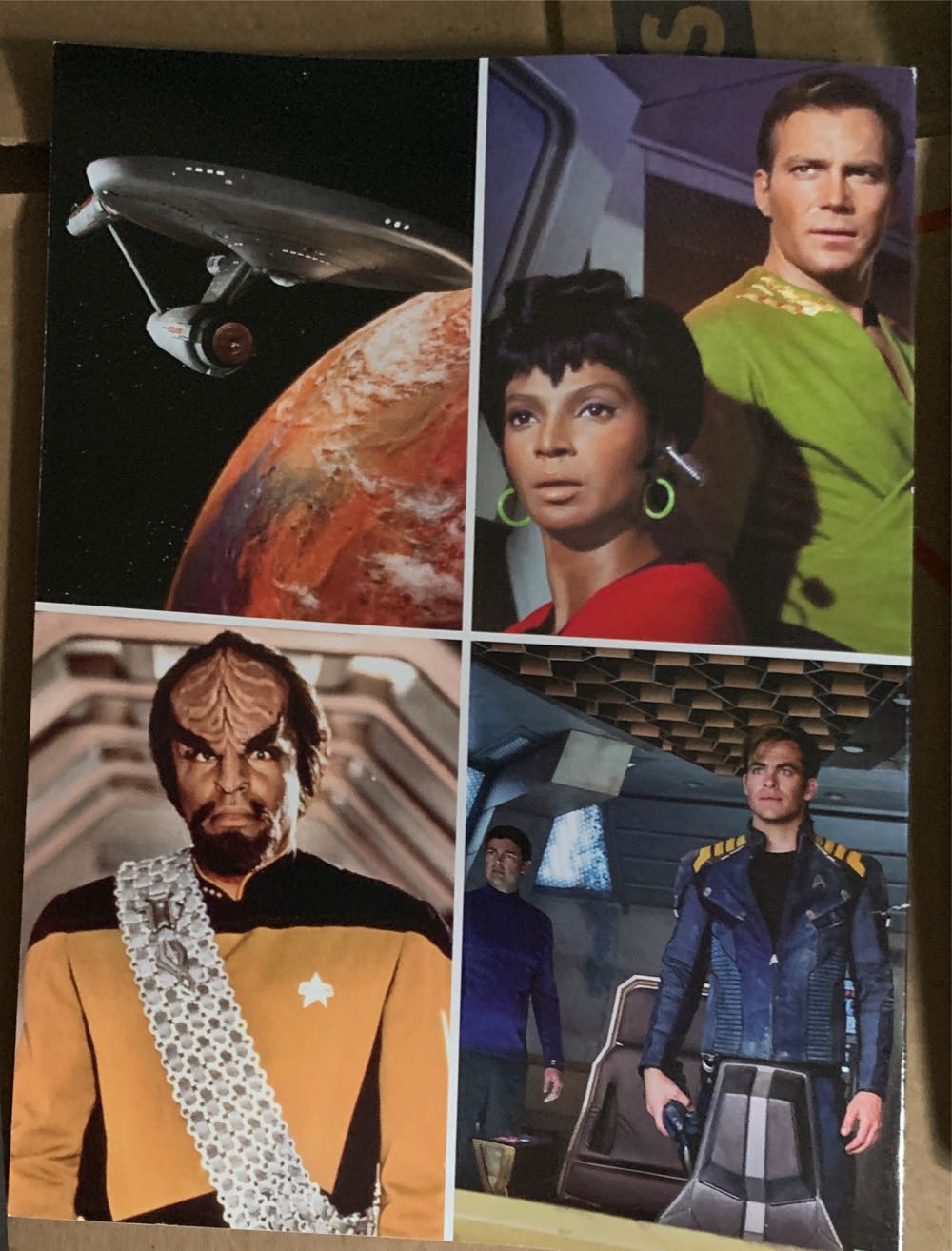 Star Trek- The Complete Guide To  magazine collectible [Barcode 121818668484912] - Main Image 2