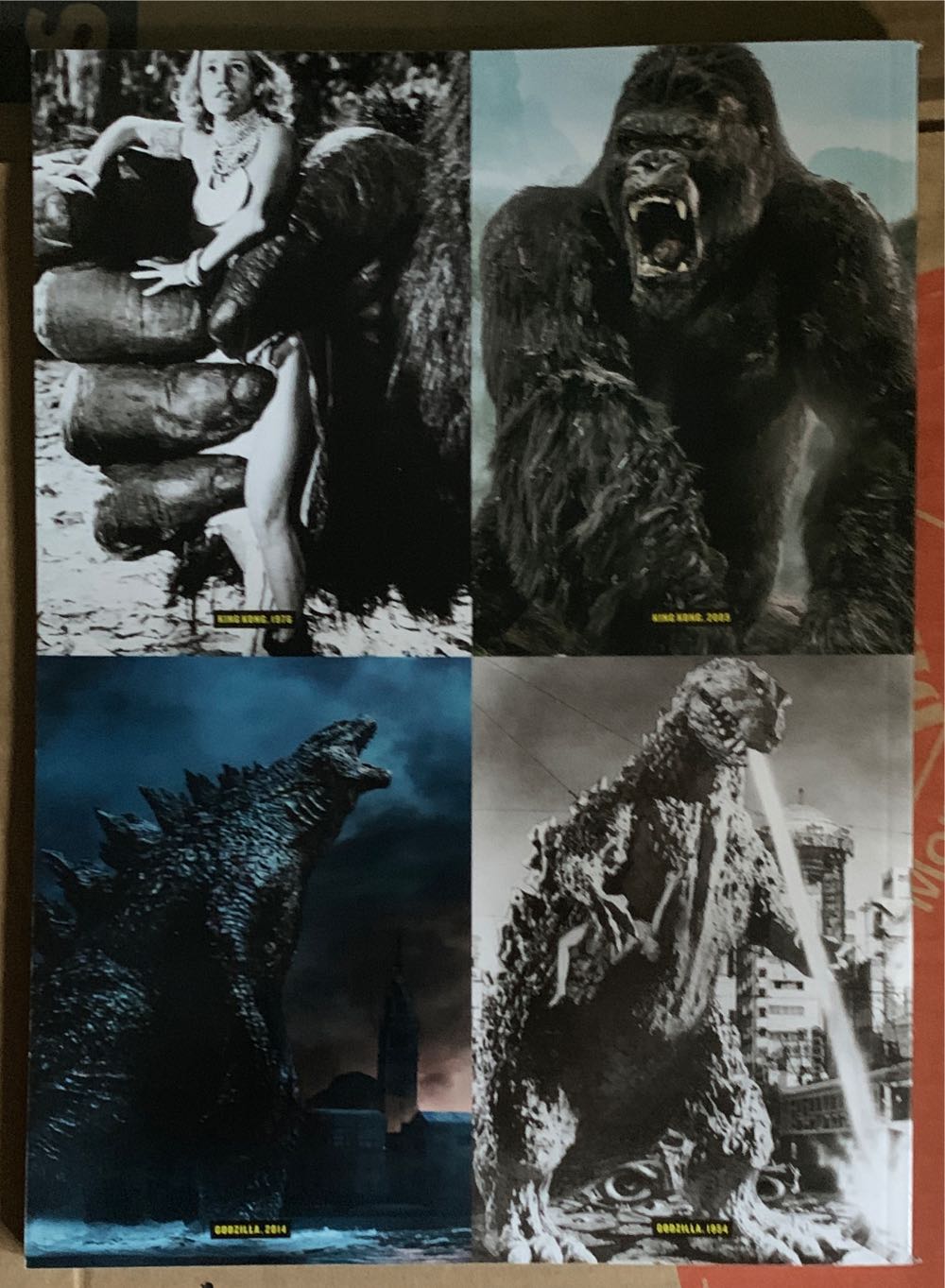 Godzilla vs King Kong  (April) magazine collectible [Barcode 07447062557512] - Main Image 2