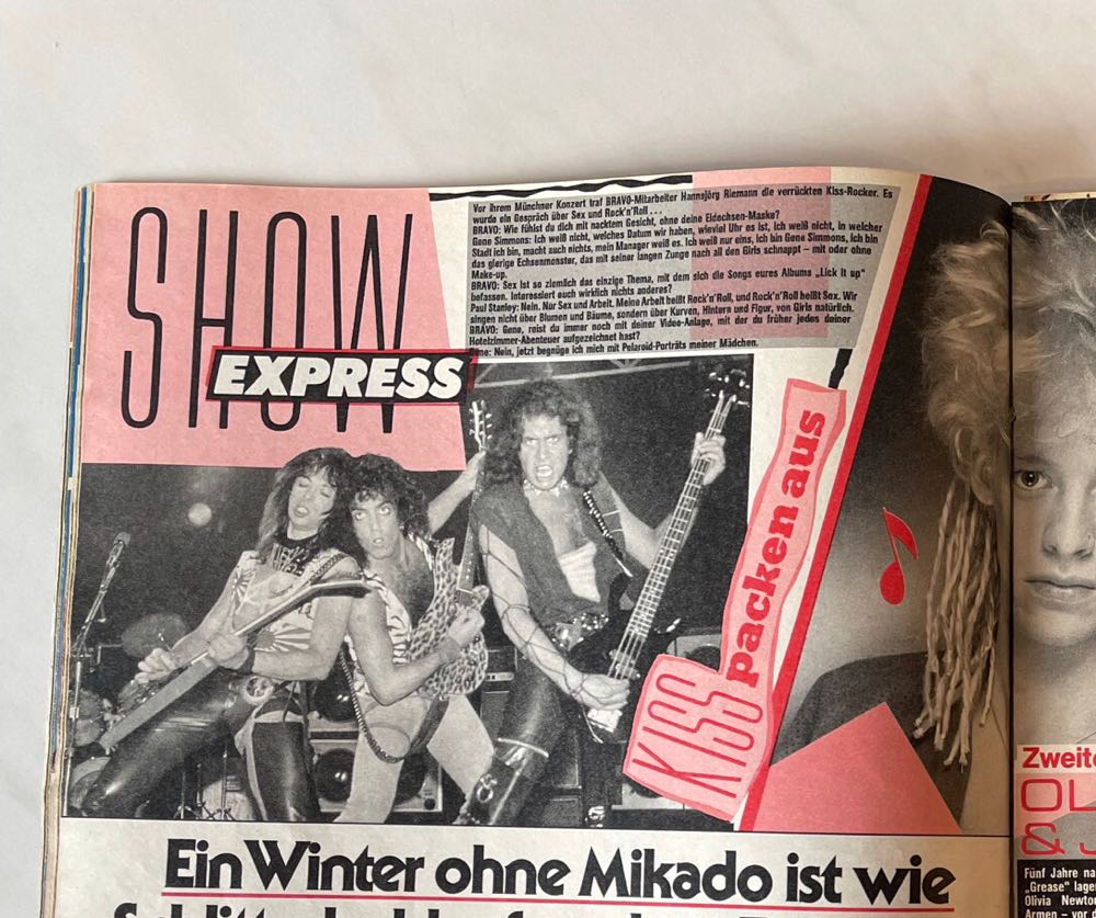 Bravo  (November) magazine collectible - Main Image 3