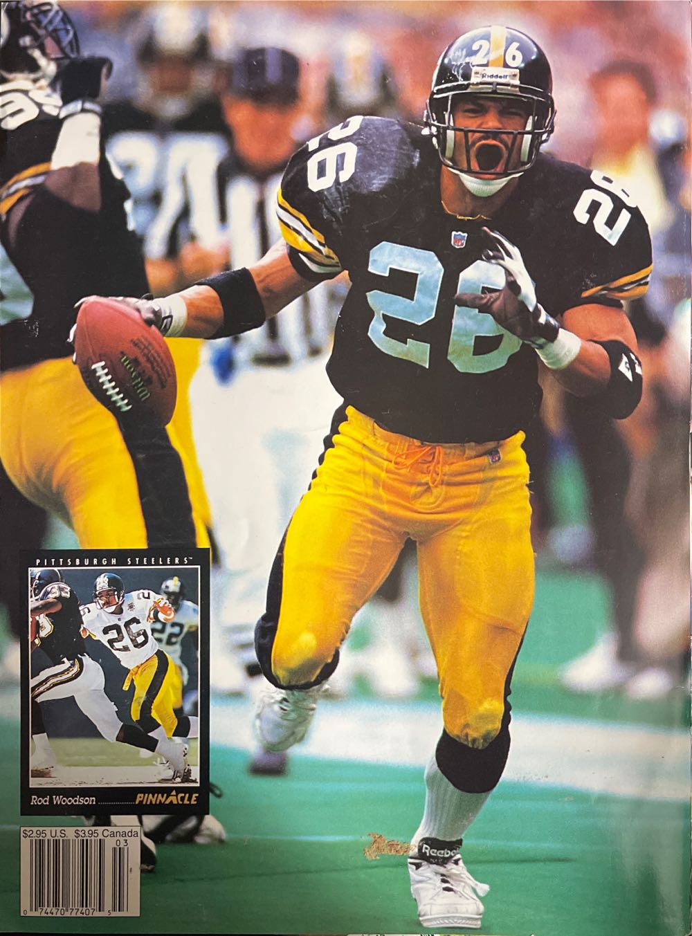 Beckett Football Monthly  (March) magazine collectible [Barcode 07447077407503] - Main Image 2