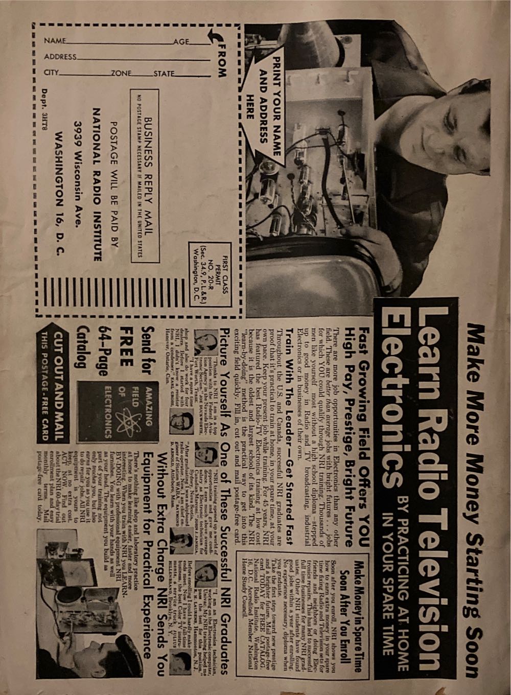 Detective Cases  (August) magazine collectible - Main Image 2