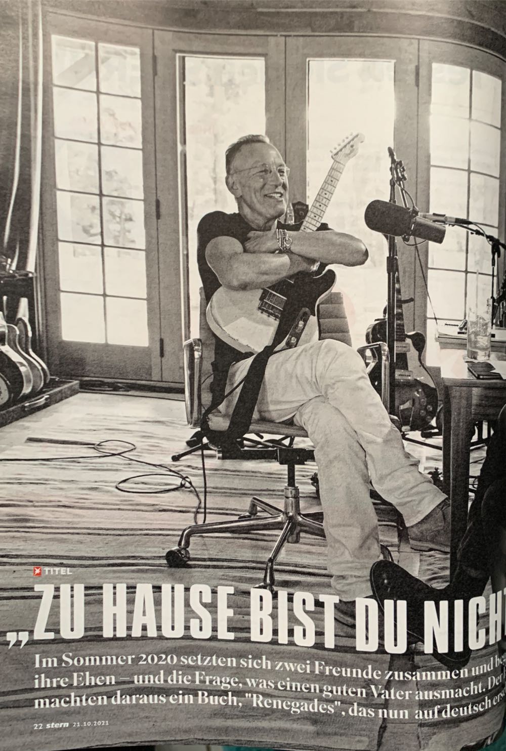 Stern  (October) magazine collectible [Barcode 419080410520243] - Main Image 2