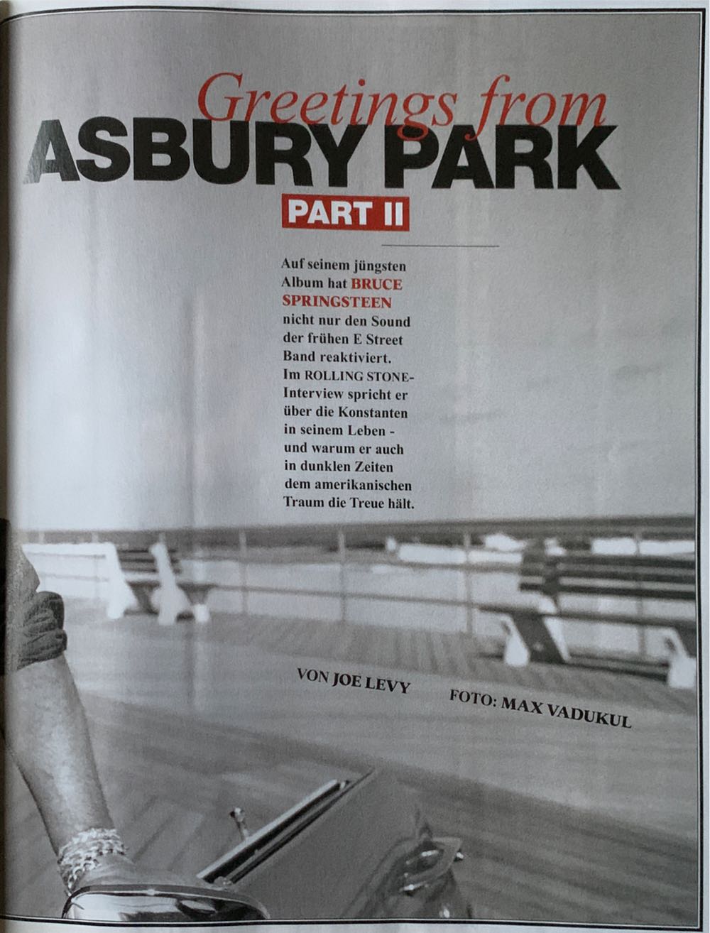 Rolling Stone  (December) magazine collectible - Main Image 2