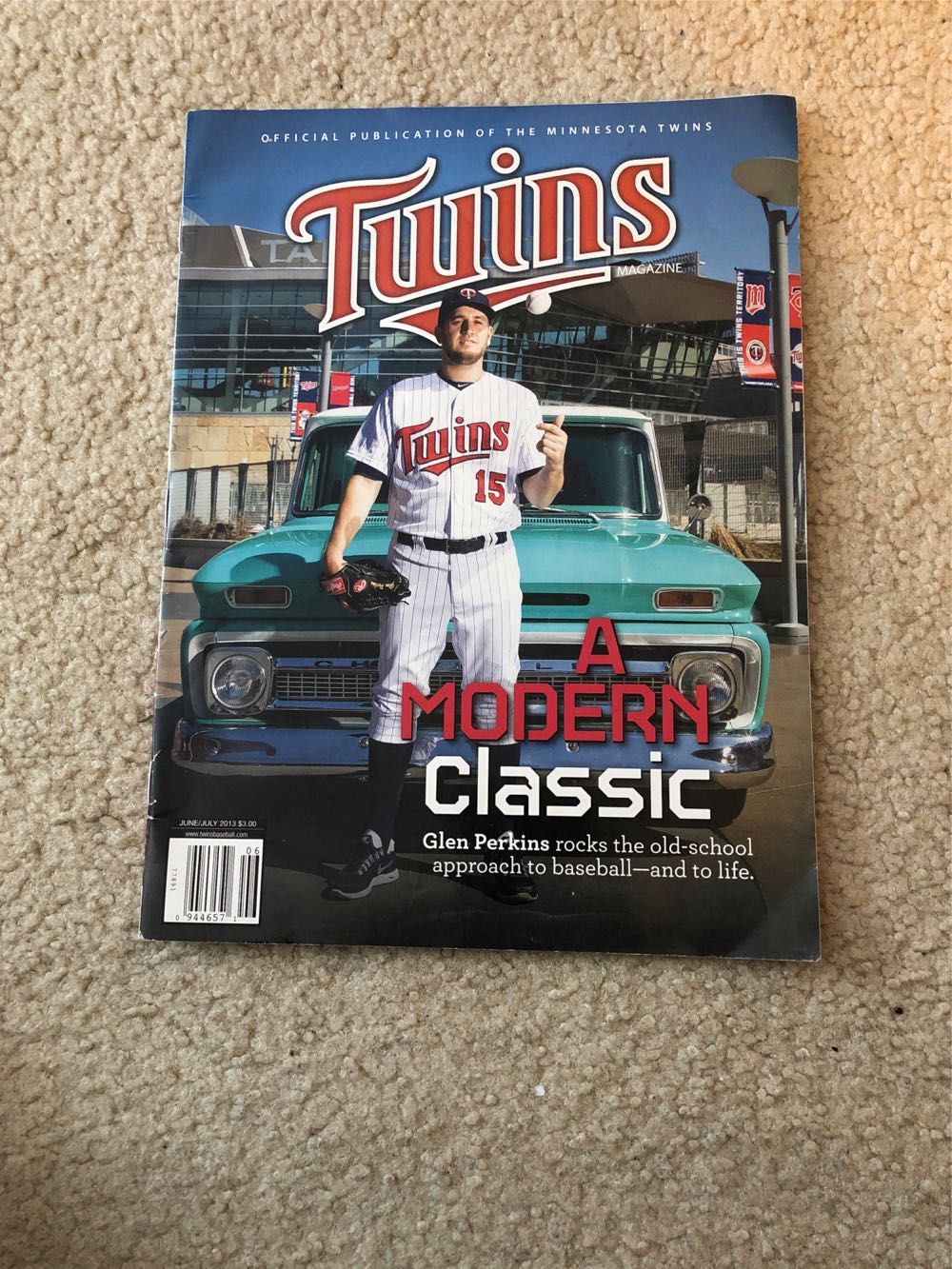 Minnesota Twins June July  magazine collectible [Barcode 094465000071] - Main Image 1