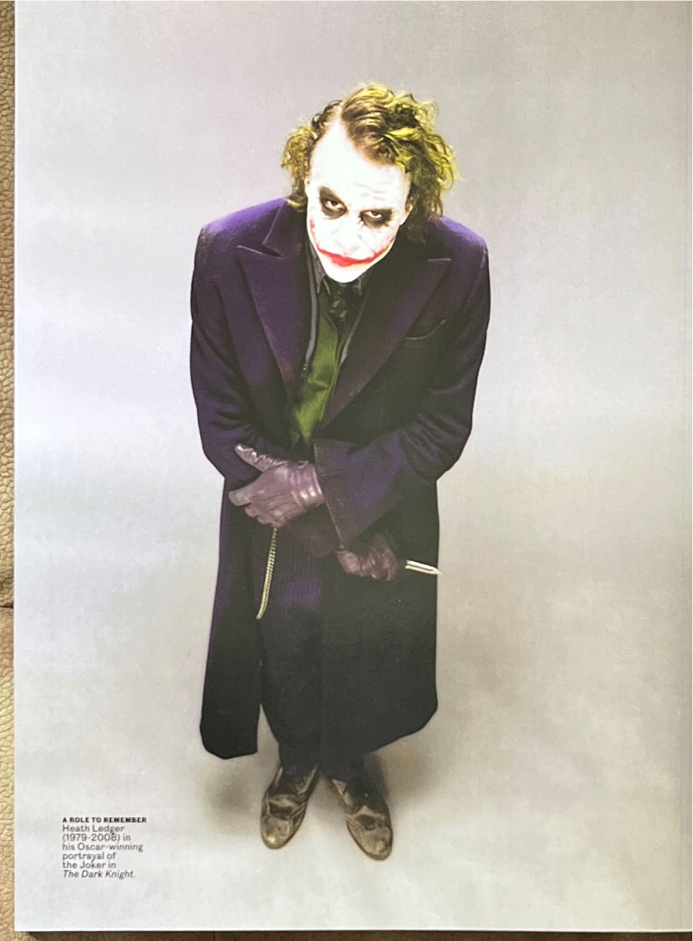 Batman-The Ultimate Guide to (Entertainment)  (May) magazine collectible [Barcode 07244010553925] - Main Image 2