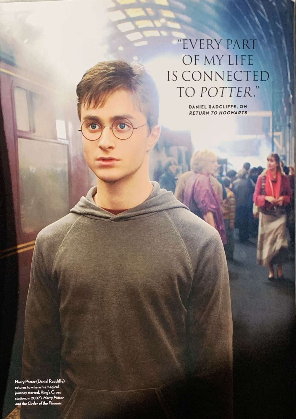 HARRY POTTER 25 Years Of Magic  magazine collectible [Barcode 07224671390737] - Main Image 2
