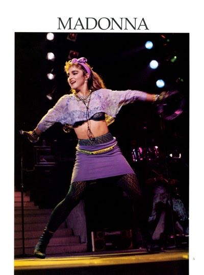 Playboy’s Entertaining Women  magazine collectible [Barcode 03009538580511] - Main Image 3