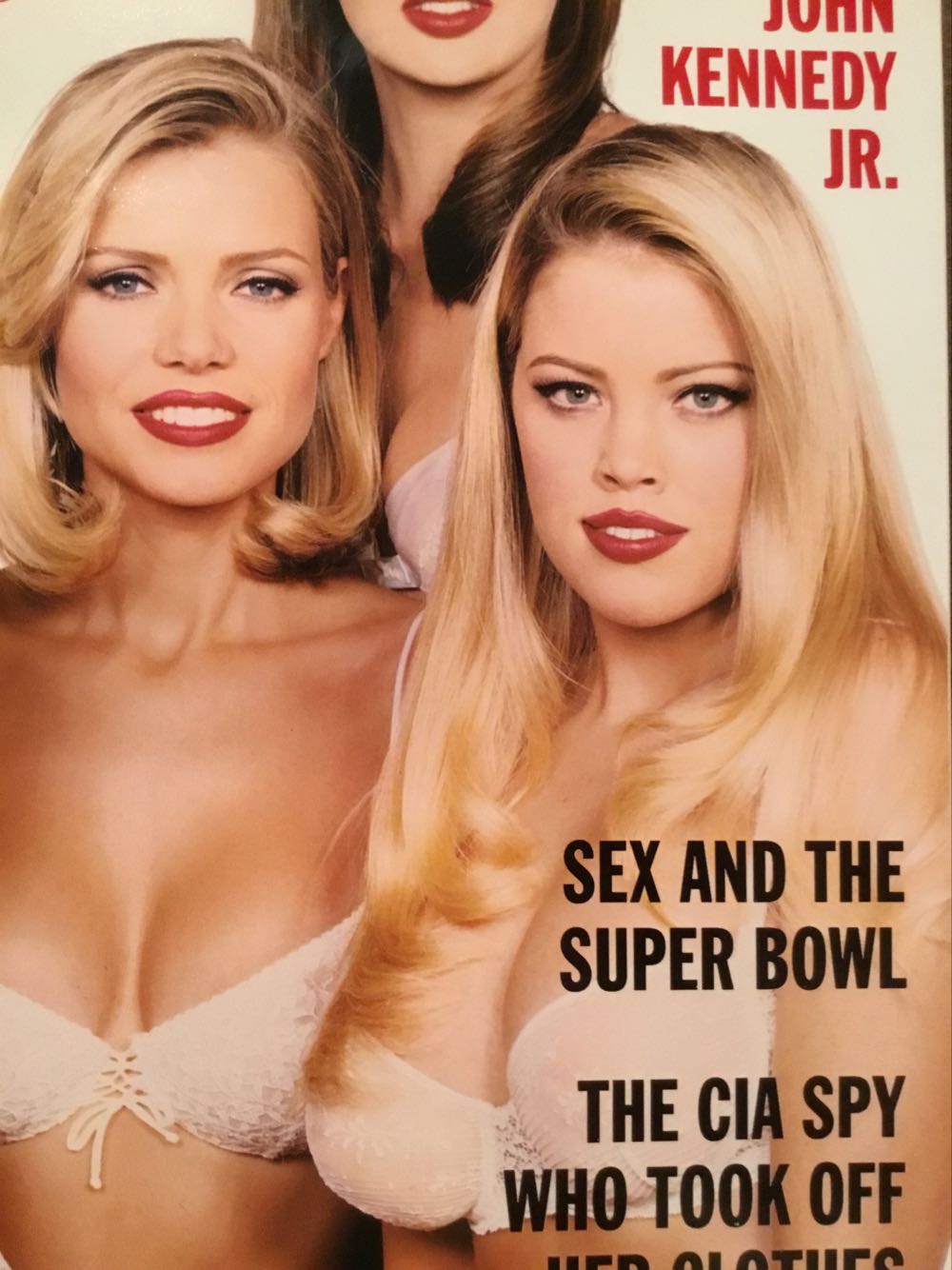 Playboy  (February) magazine collectible [Barcode 03009500005002] - Main Image 2