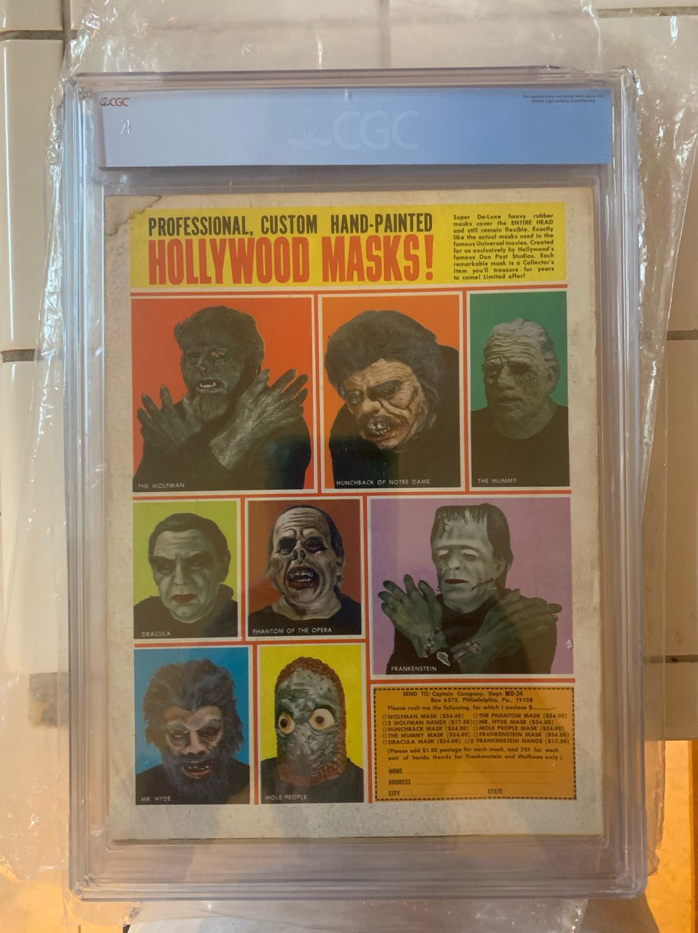 Famous Monsters Of Filmland CGC 3928188006 5.5  (August) magazine collectible - Main Image 2
