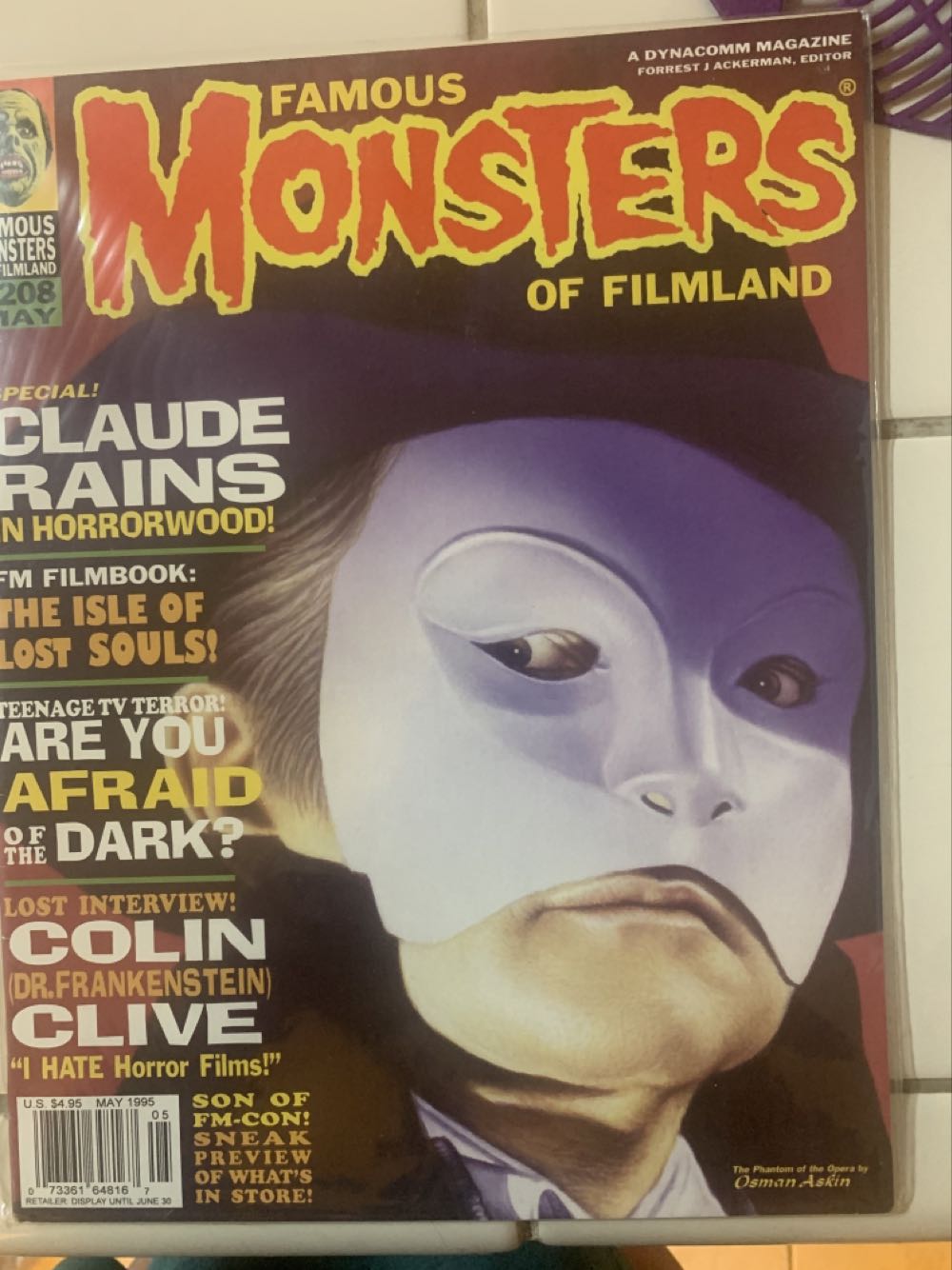 Famous Monsters Of Filmland  (May) magazine collectible - Main Image 2