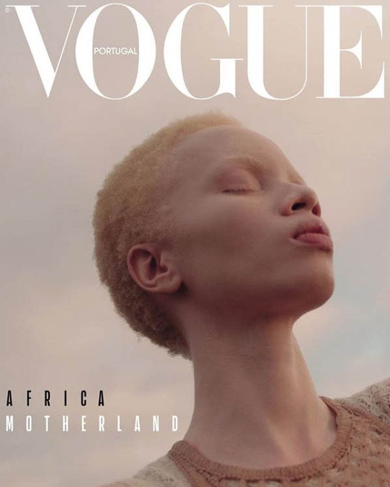 Vogue Portugal  (April) magazine collectible [Barcode 560074675801900198] - Main Image 1