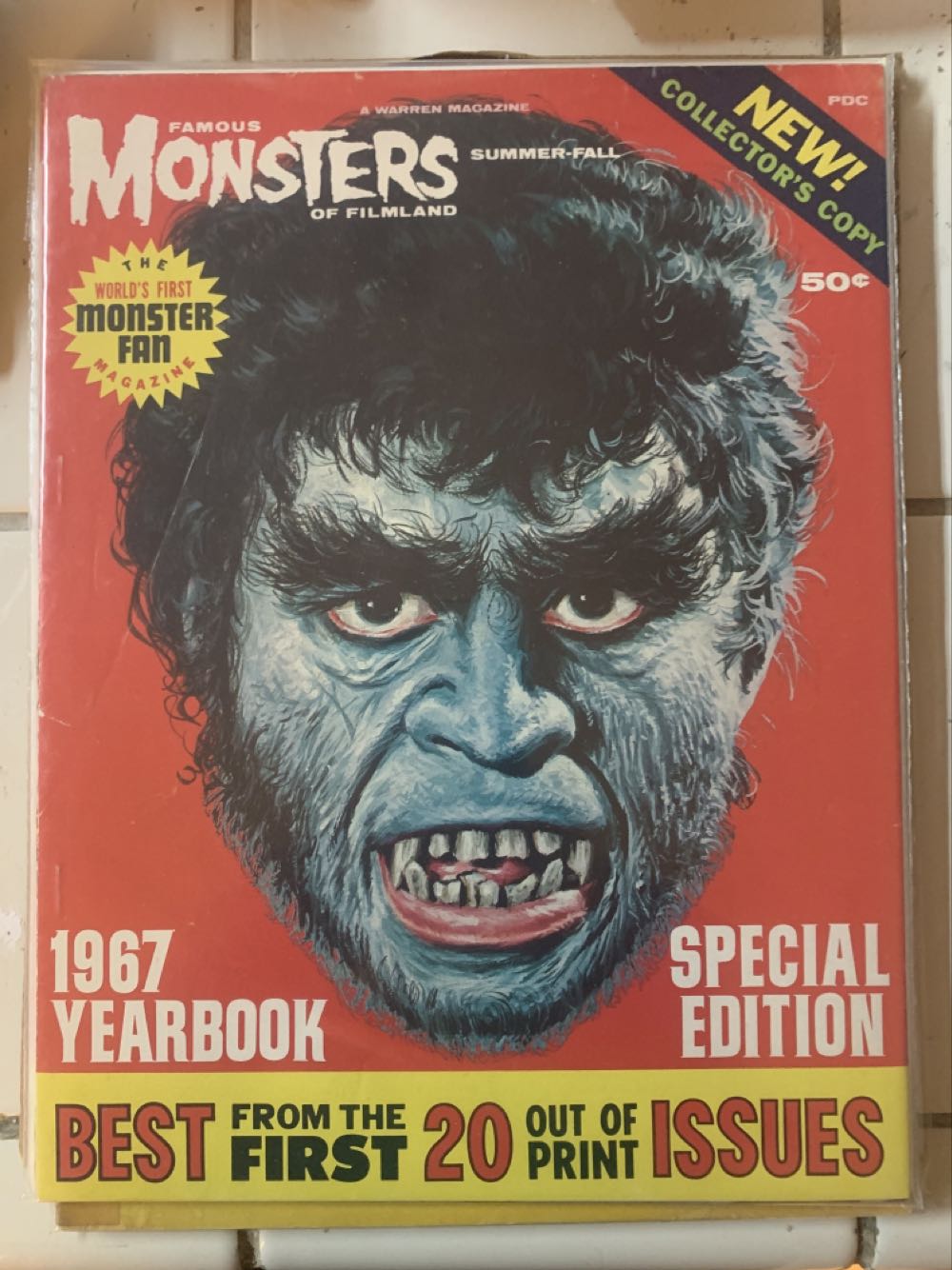Famous Monsters Of Filmland 1967 Yearbook (October) magazine collectible - Main Image 2