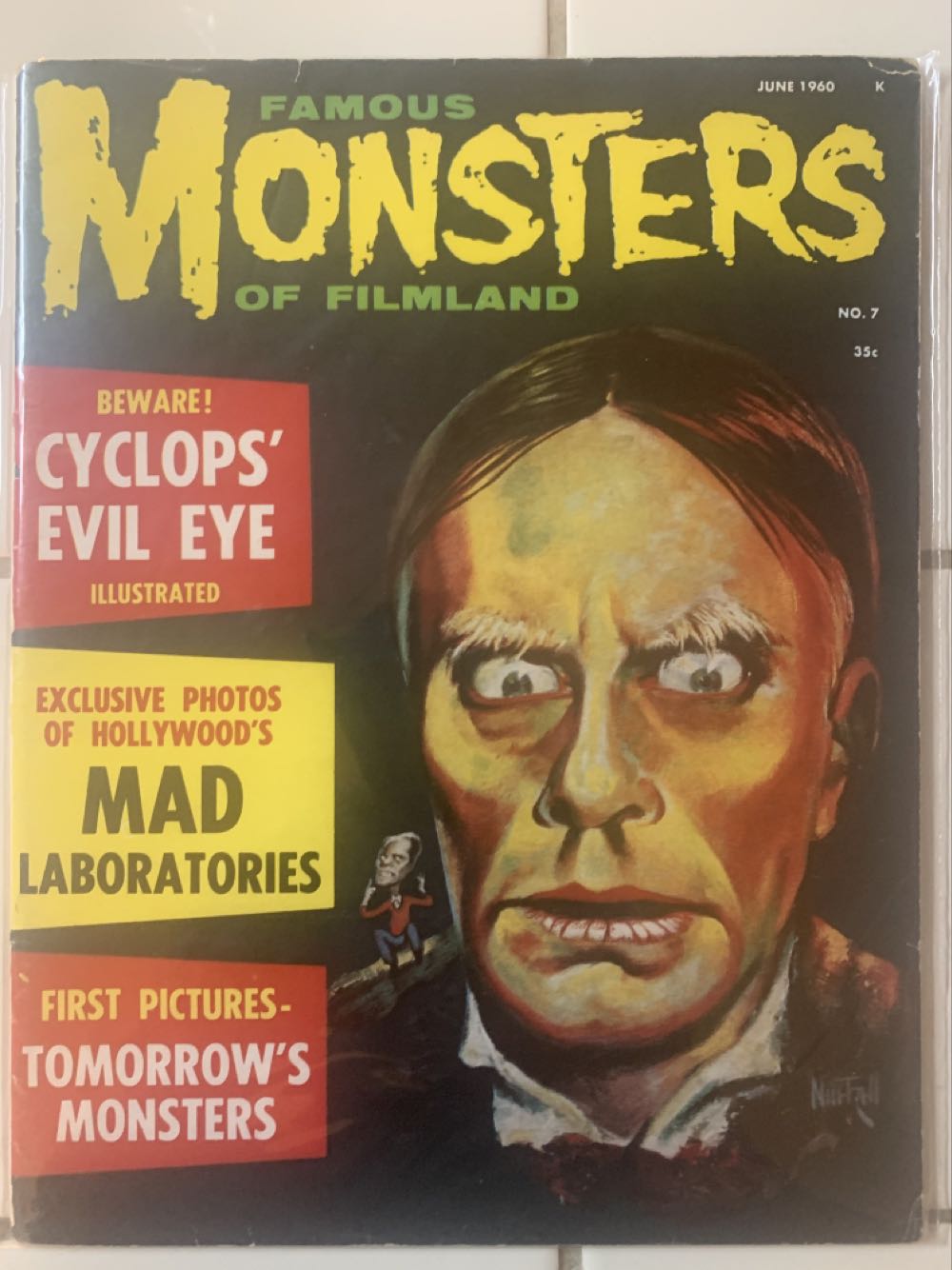 Famous Monsters Of Filmland  (June) magazine collectible - Main Image 1