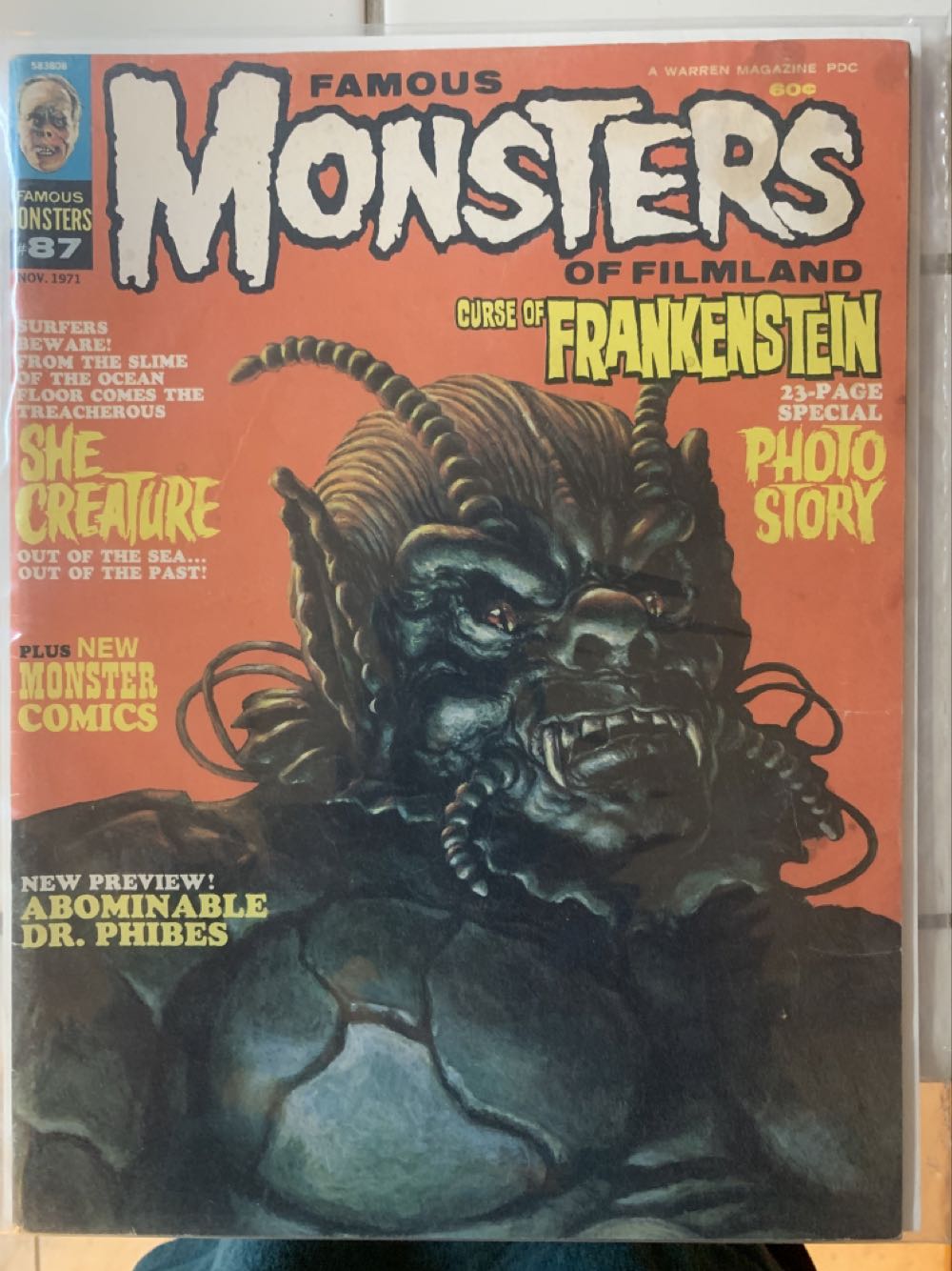 Famous Monsters Of Filmland  (November) magazine collectible - Main Image 1