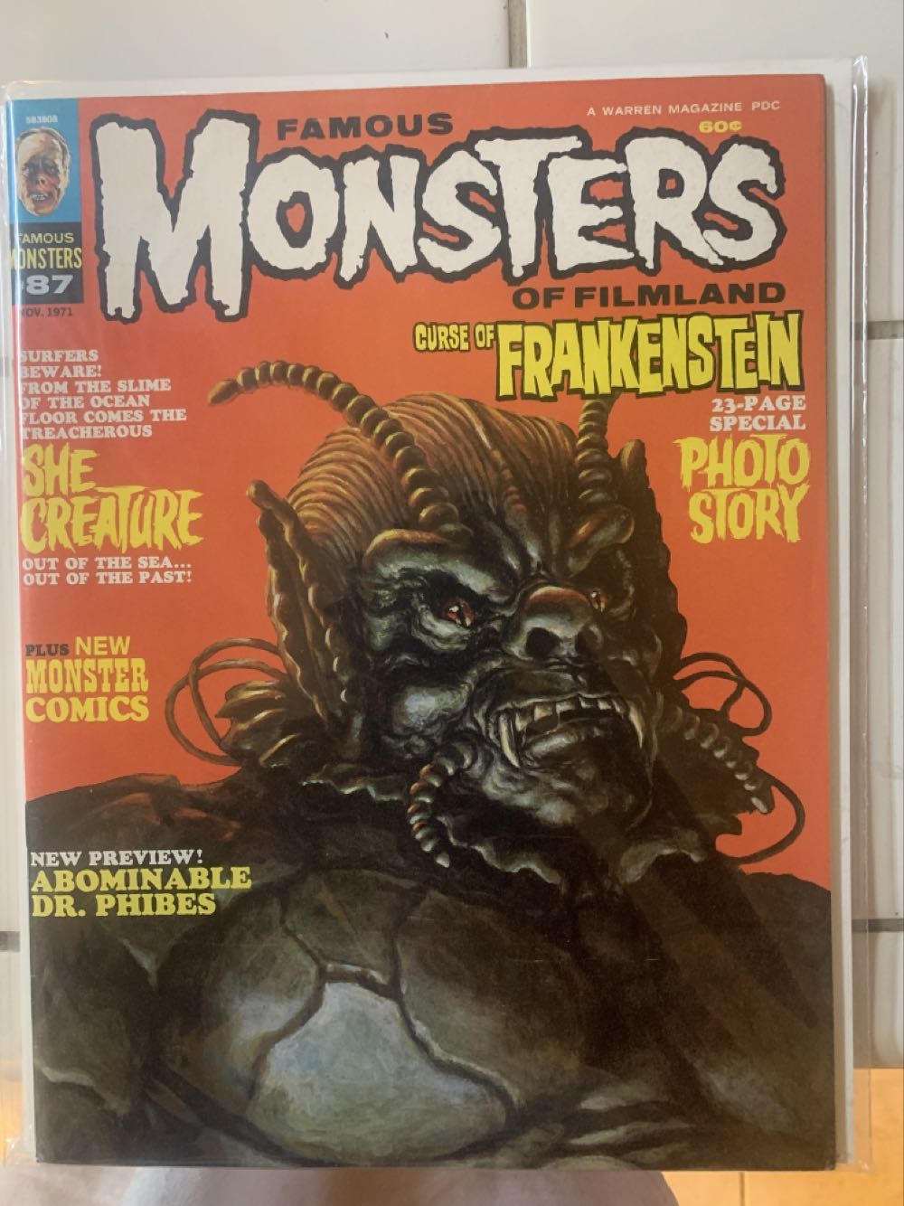 Famous Monsters Of Filmland  (November) magazine collectible - Main Image 2