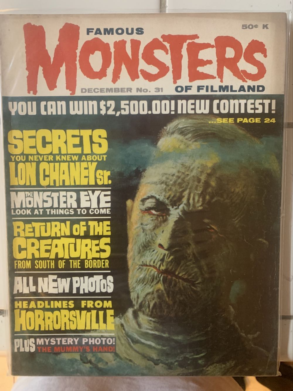 Famous Monsters Of Filmland  (December) magazine collectible - Main Image 2