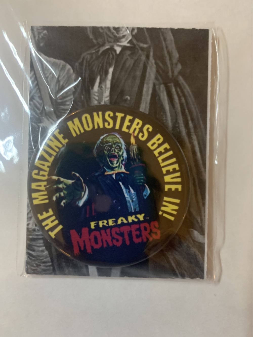 Freaky Monsters Fearbook  magazine collectible - Main Image 2