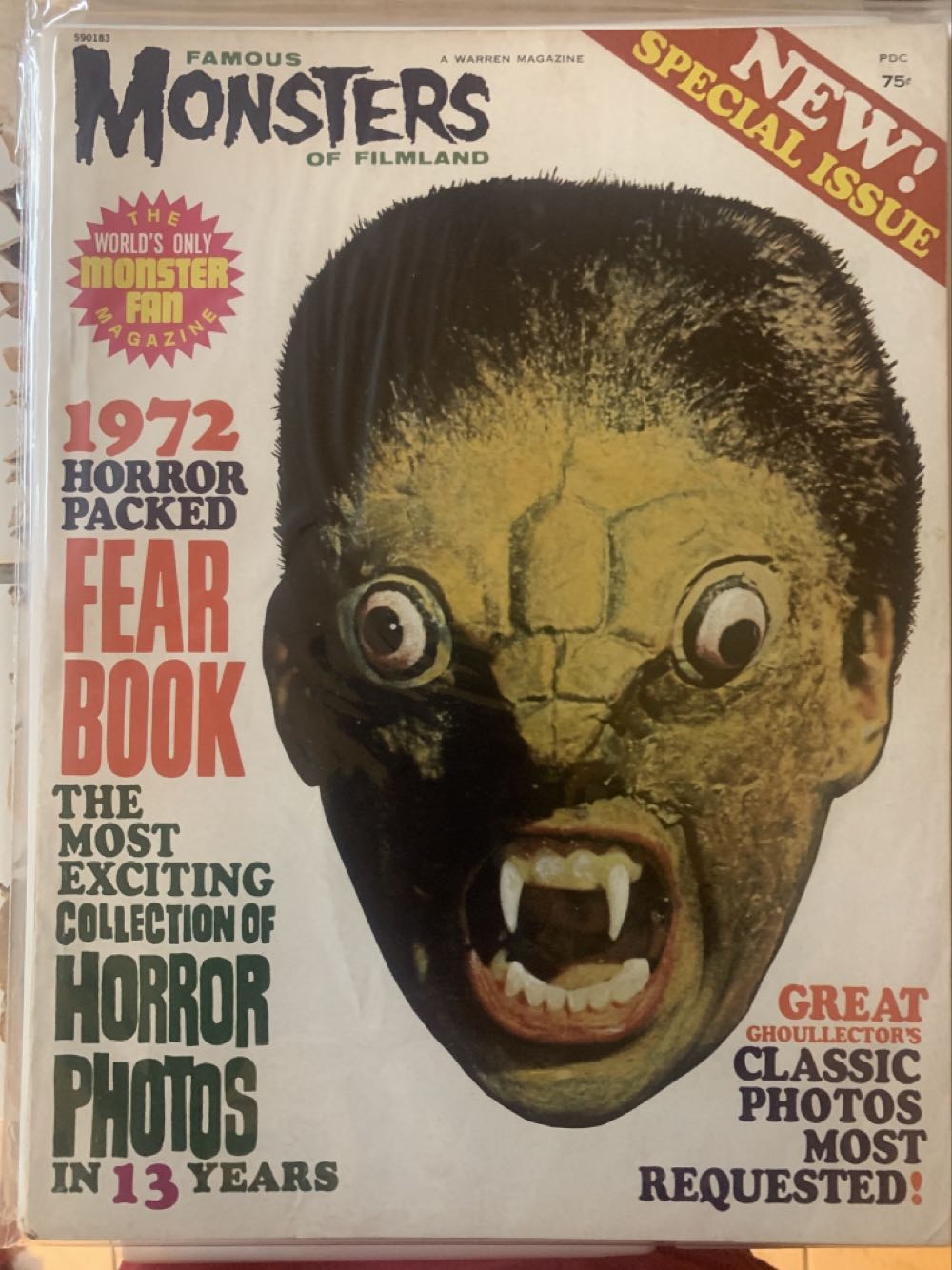 Famous Monsters Of Filmland 1972 Fearbook  magazine collectible - Main Image 2