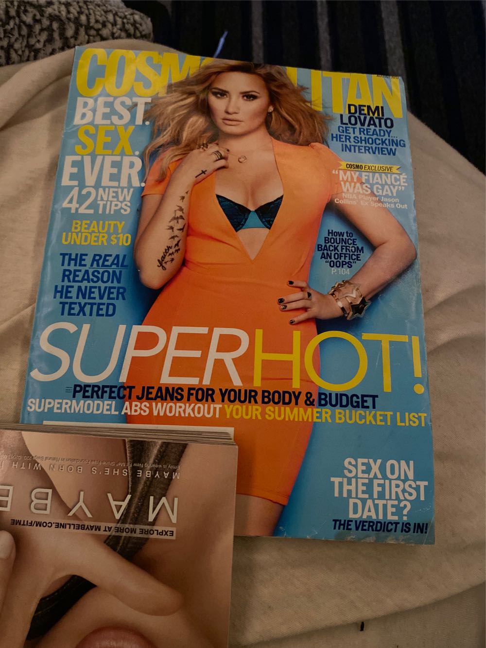 Cosmopolitan  (August) magazine collectible - Main Image 1