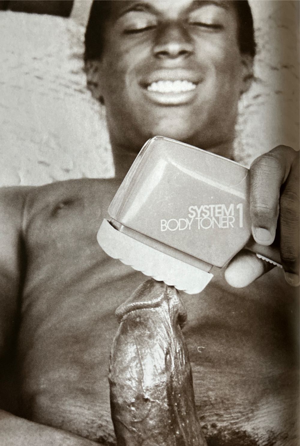 Skin  magazine collectible - Main Image 3