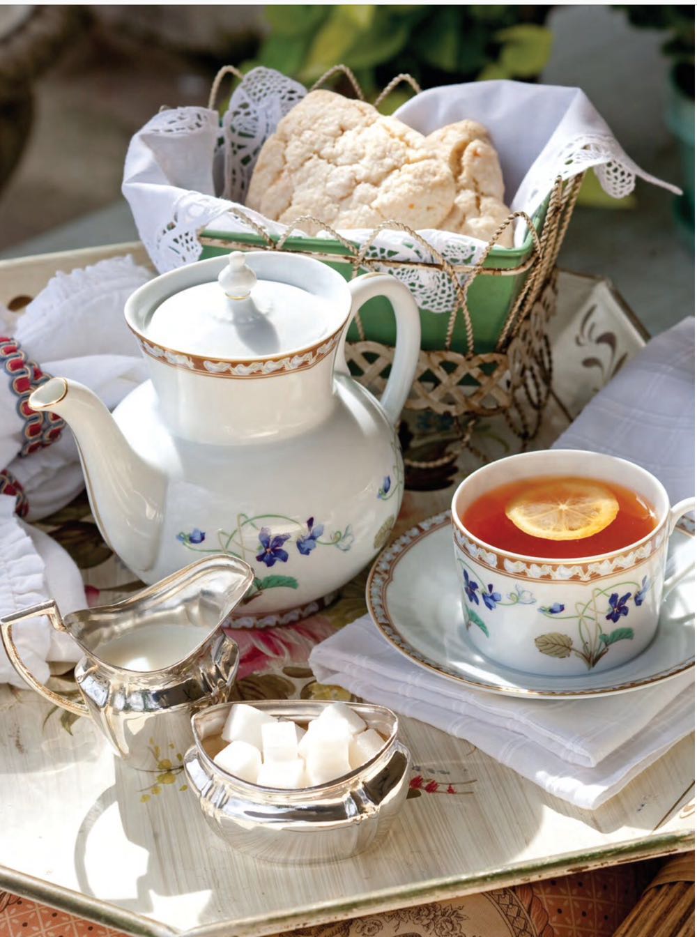 Victoria Tea Pleasures  2019 November  (November) magazine collectible - Main Image 2