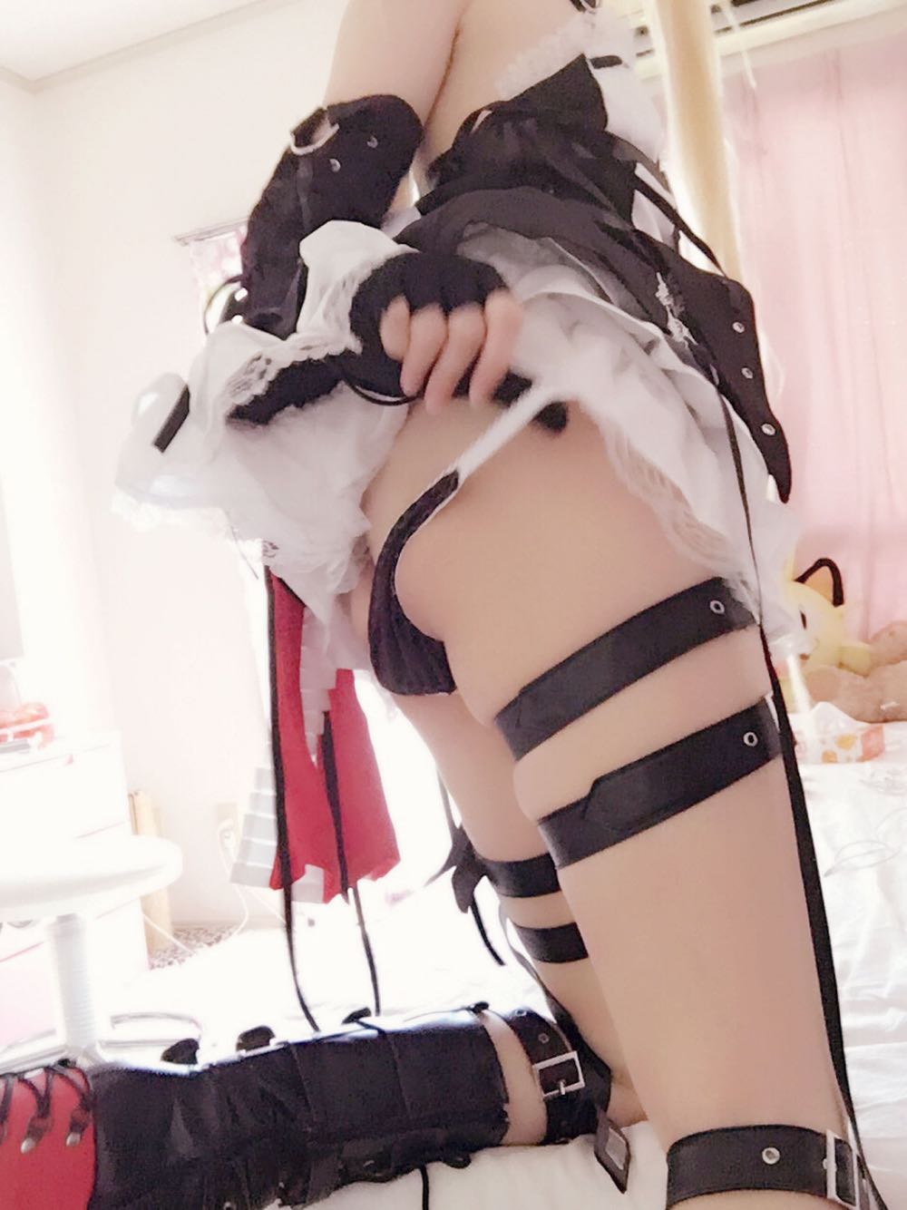 Z Billion Dollar Bods  (May) magazine collectible - Main Image 3