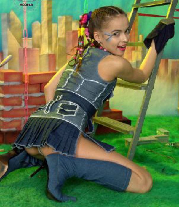 All Pussies  magazine collectible - Main Image 2