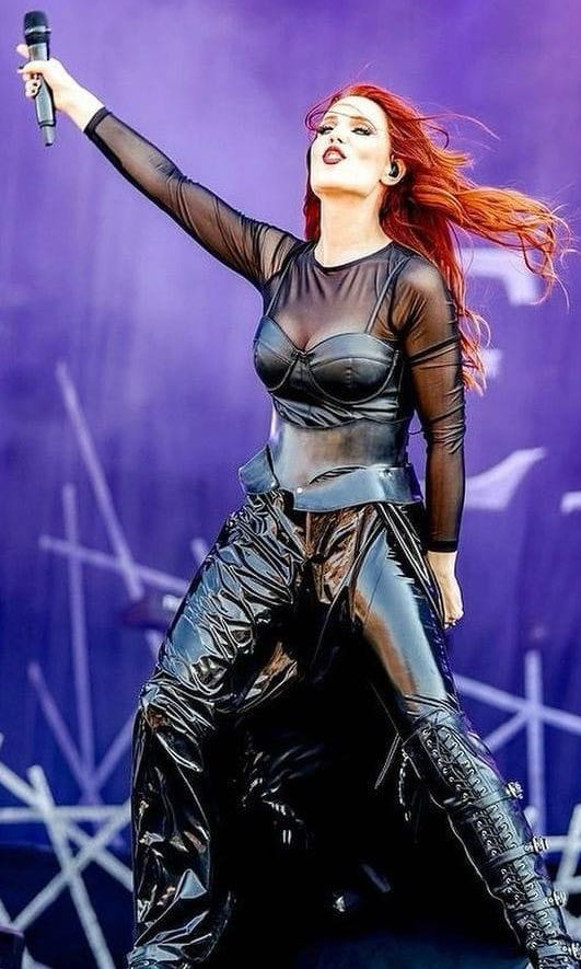 Petite  (September) magazine collectible - Main Image 3