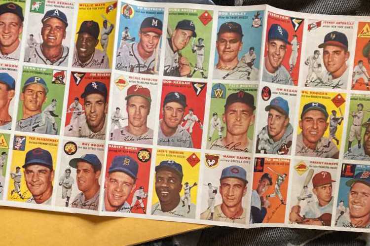 Sports Illustrated Magazine   (August) magazine collectible - Main Image 4