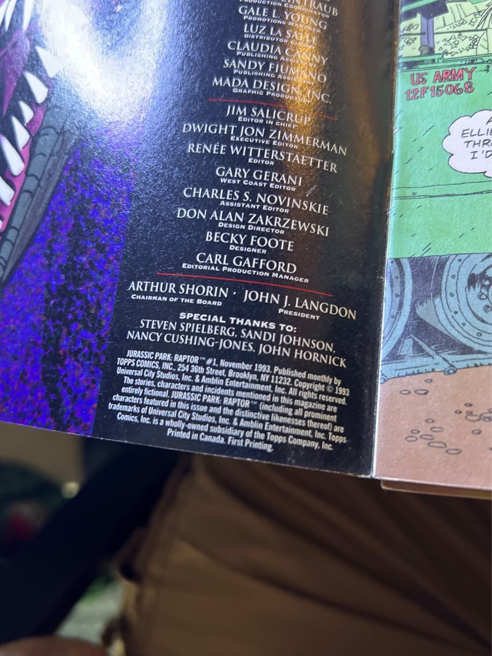 Jurassic Park Raptor - 1 of 2 - Topps Comics  (November) magazine collectible - Main Image 2