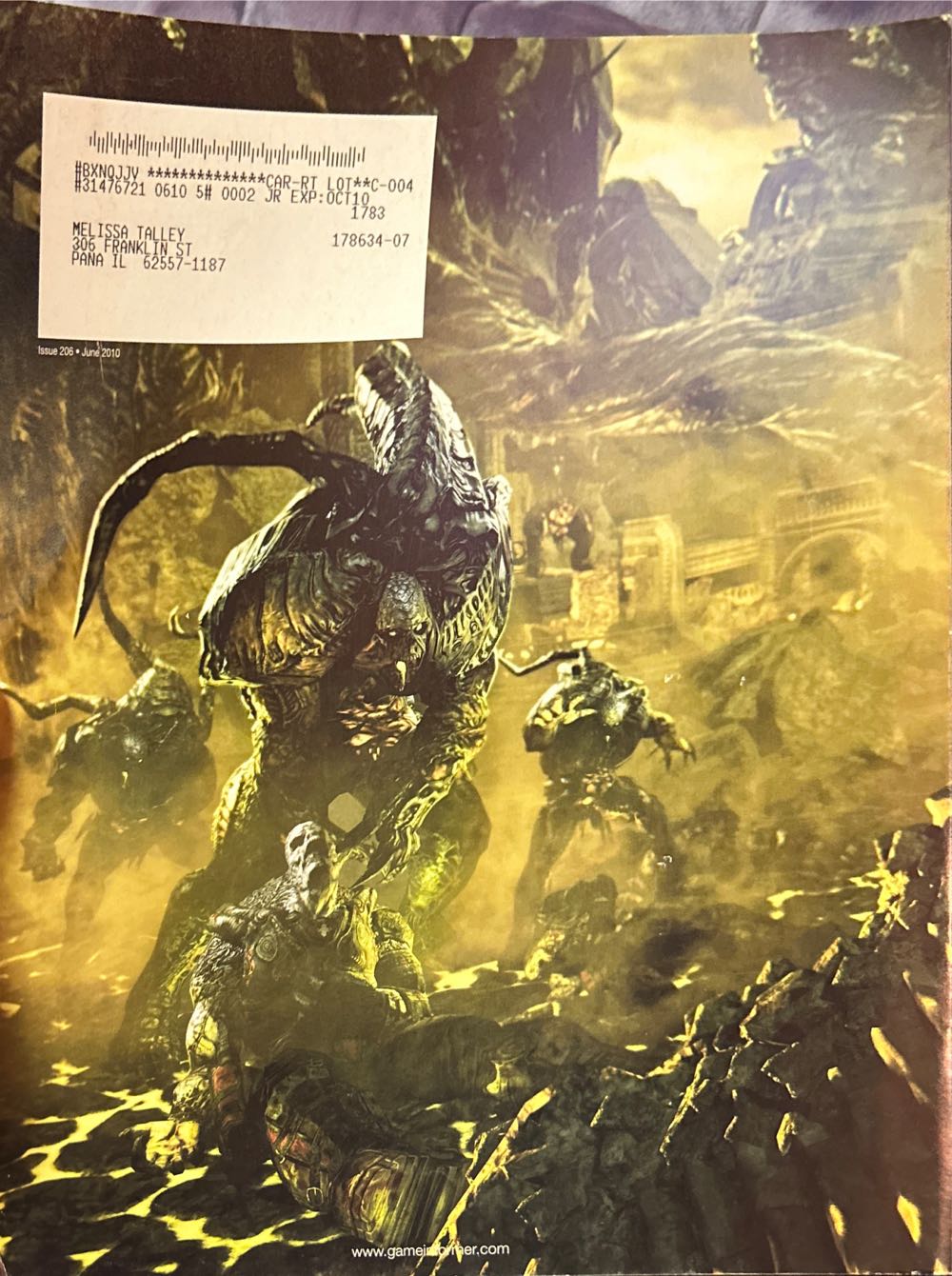 GameInformer: Gears Of War 3 (June 2010)  magazine collectible - Main Image 2