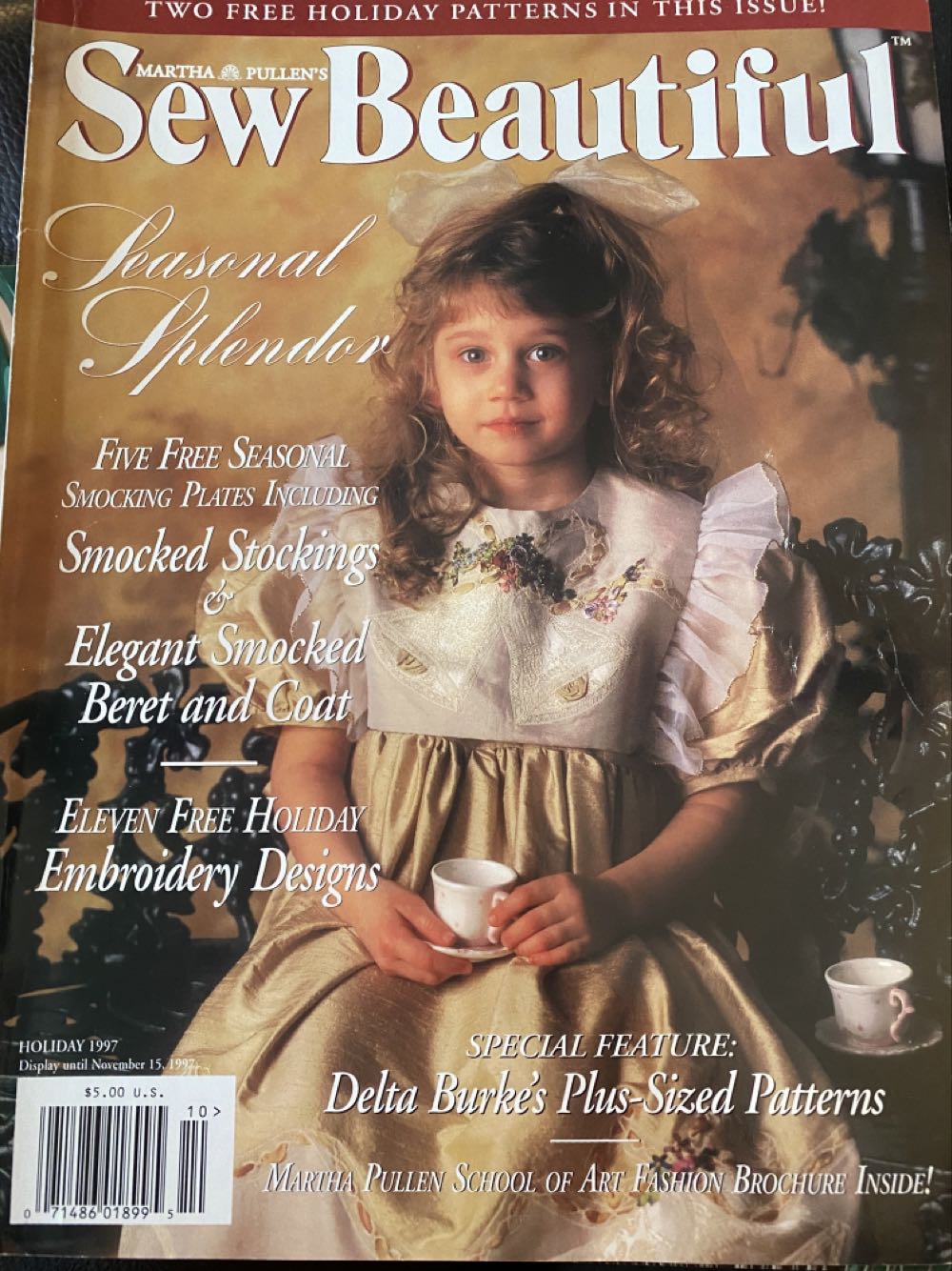 Sew Beautiful  (October) magazine collectible [Barcode 07148601899510] - Main Image 1