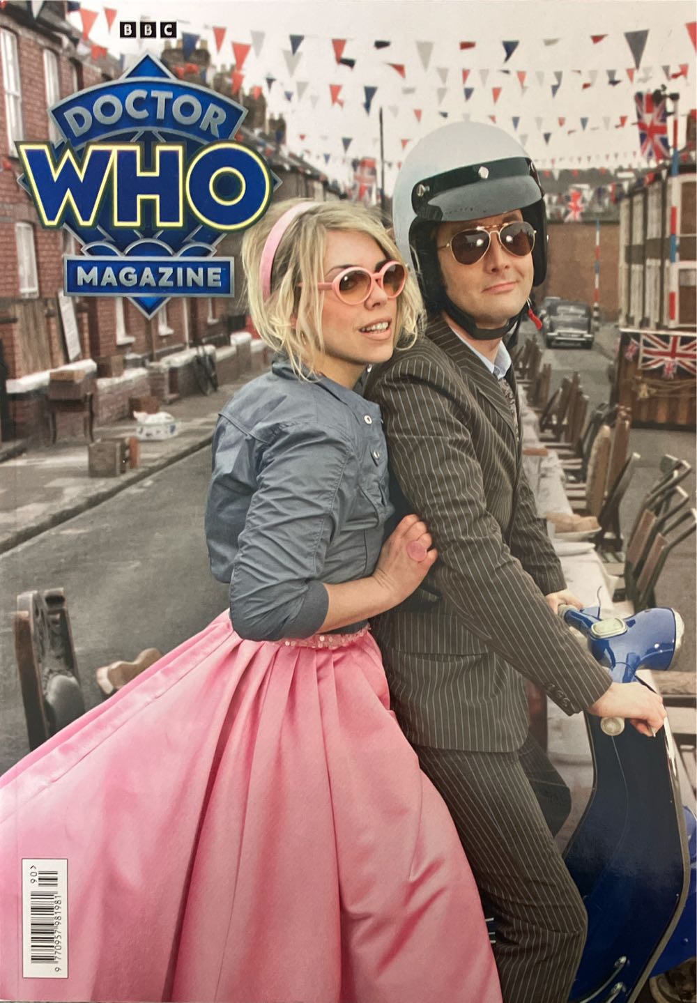 Doctor Who  Magazine  (June) magazine collectible [Barcode 977095798198190] - Main Image 2