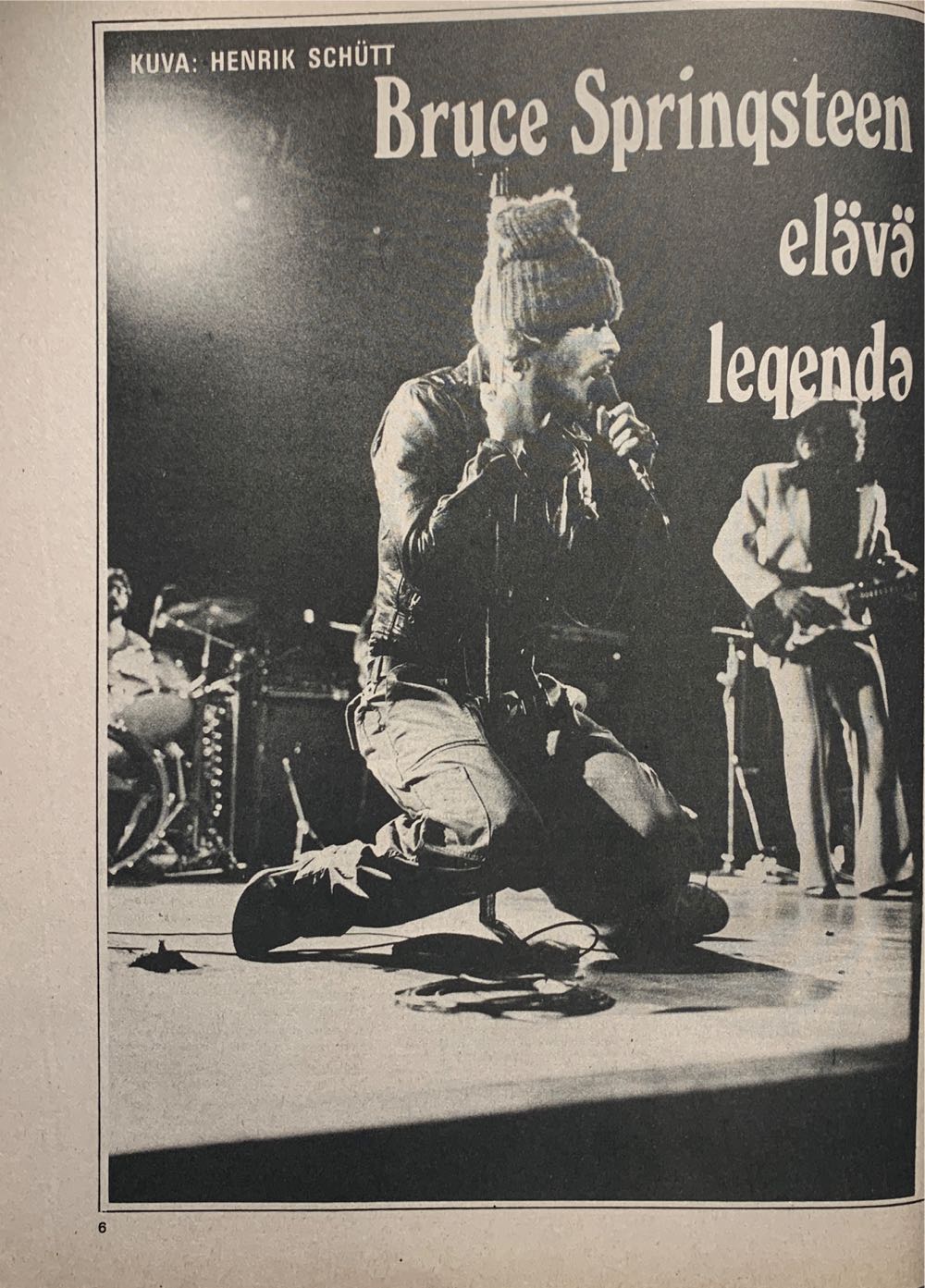 Musa  (November) magazine collectible - Main Image 2