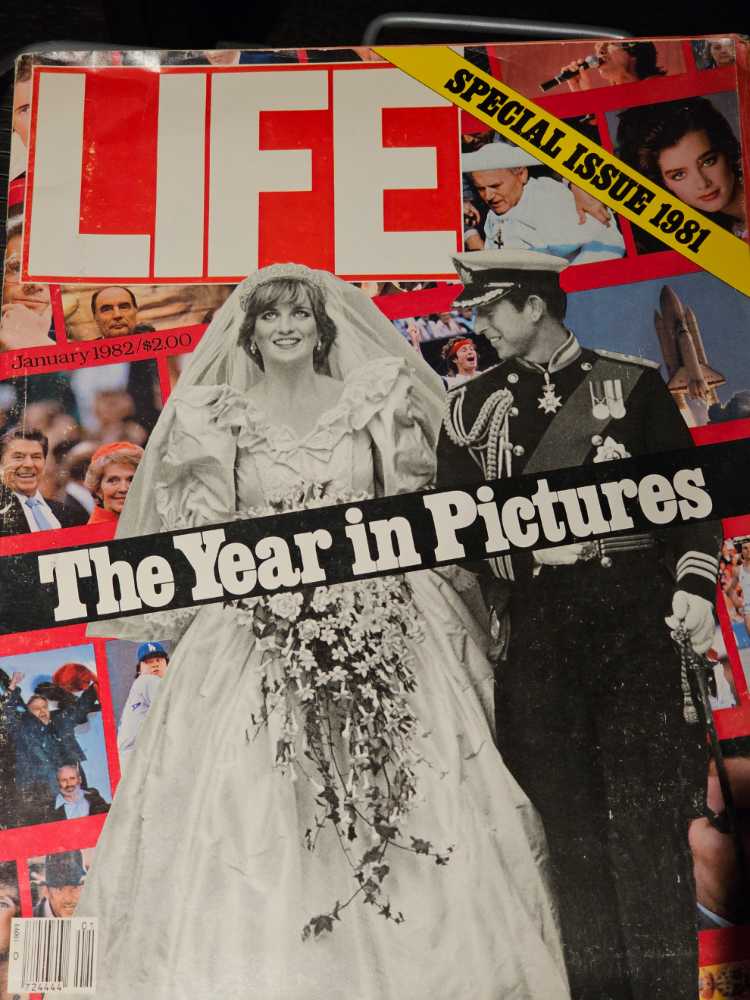 Special Collector’s Edition: Star Trek: The Ultimate Guide