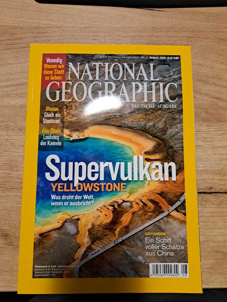 Bruce Lee Mania Enter The Dragon - 50th Anniversary