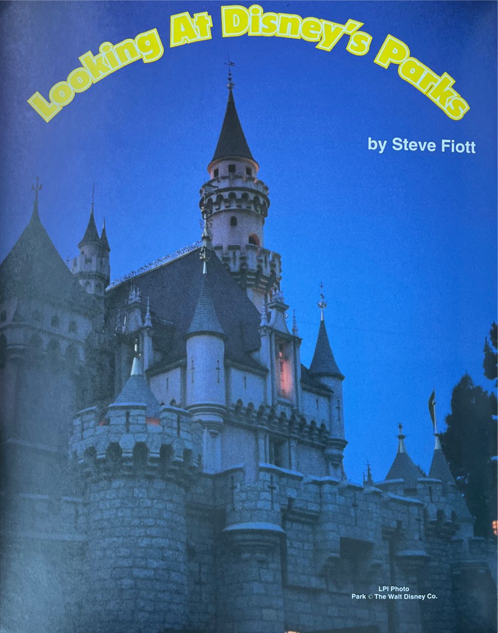 Theme Park Vol. 1 Nr. 2 Spring/Summer 1992  magazine collectible - Main Image 2