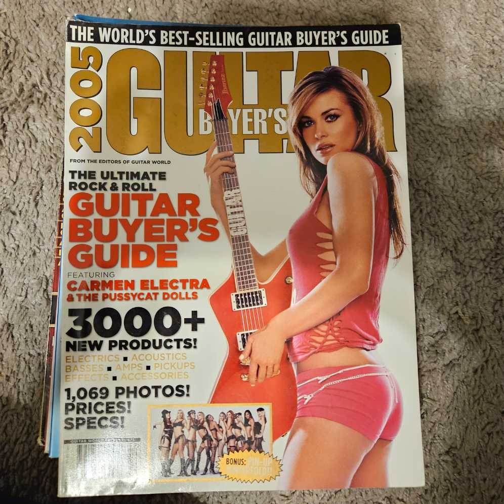 Guitar World Buyer’s Guide   magazine collectible [Barcode 72527407253872] - Main Image 1