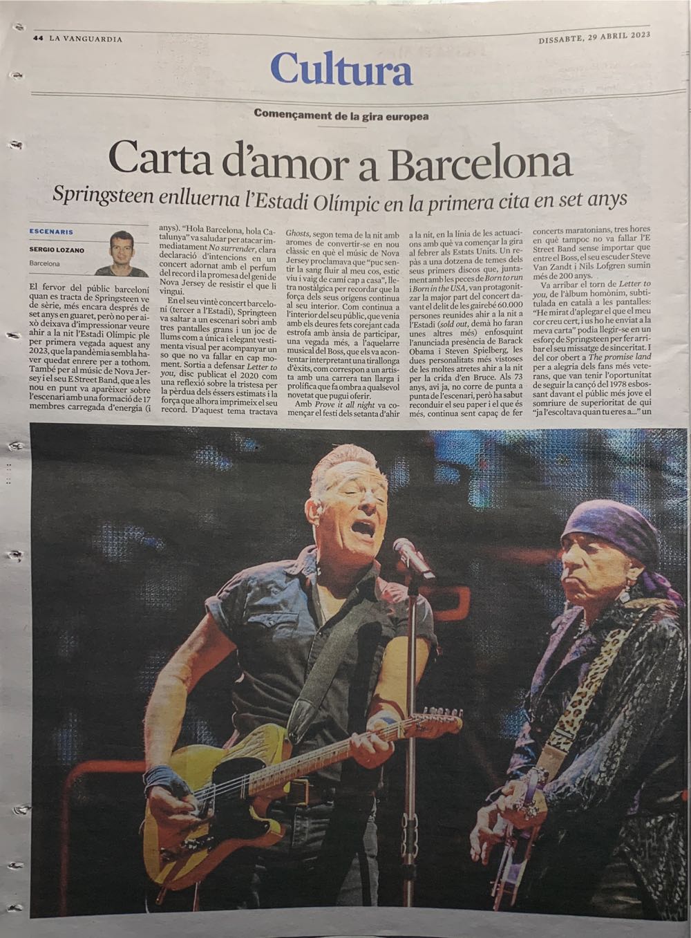 La Vanguardia.cat  (April) magazine collectible - Main Image 2