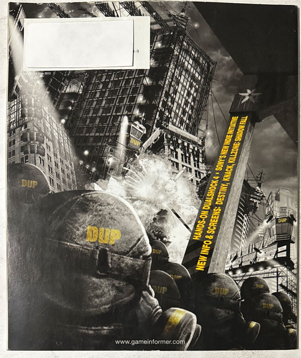 Game Informer 242  magazine collectible - Main Image 2