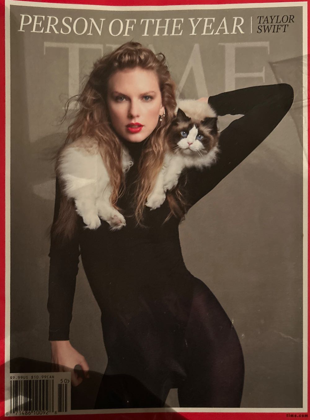 Person Of The Year - Taylor Swift  (December) magazine collectible [Barcode 07148610092850] - Main Image 2