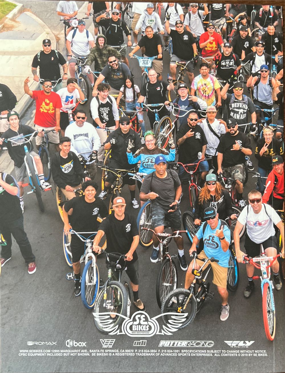 SE 2019 Dealer Book  magazine collectible - Main Image 2