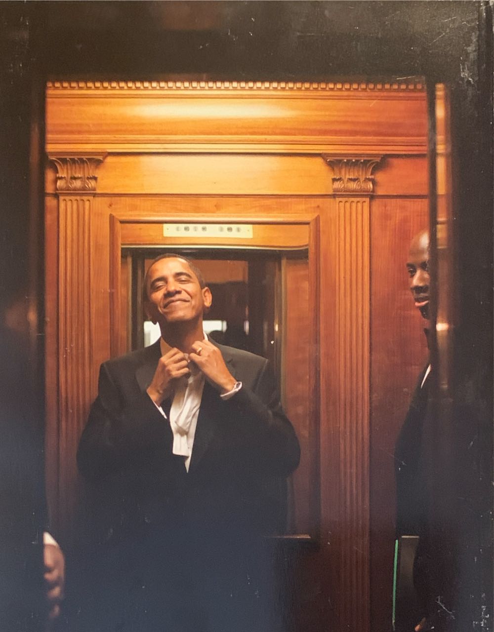 Hail To The Chief  (March) magazine collectible [Barcode 00928164050965] - Main Image 2